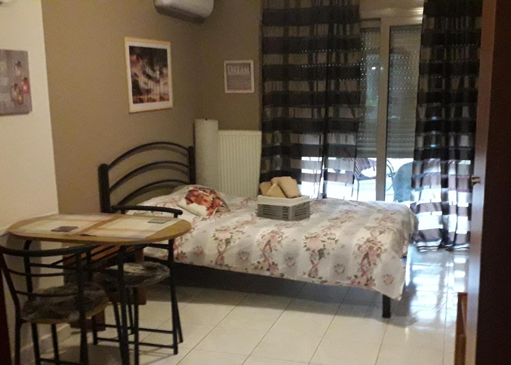 Appartement Central Bright Studio With Balkony à Thessalonique Extérieur photo